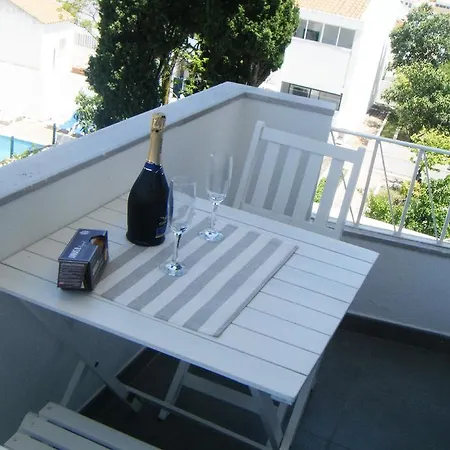 Sea View Old Town Center Apartment